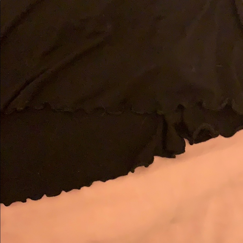 Black T - Picture 3 of 3